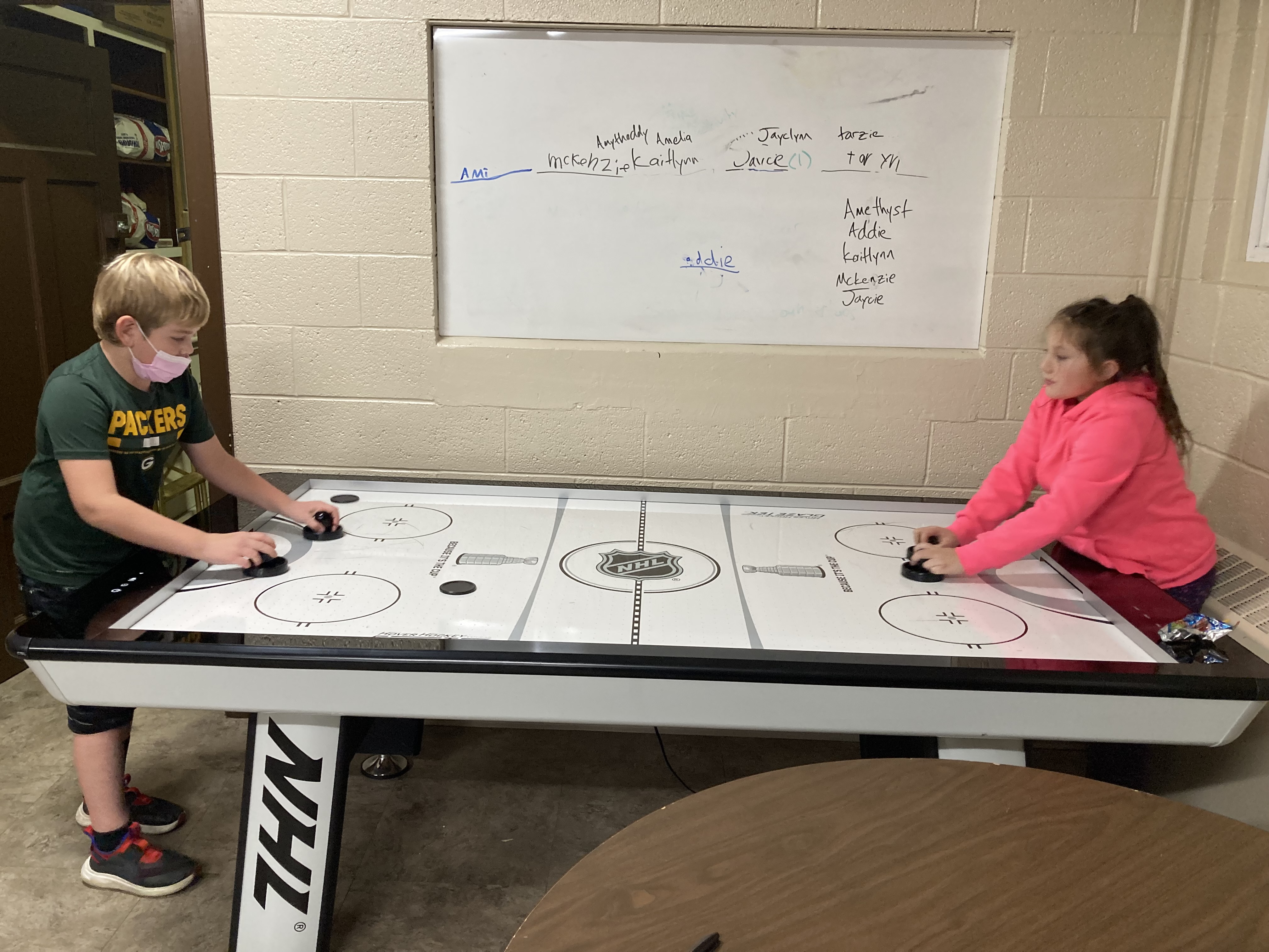 air hockey tait & gracii 11-10-21